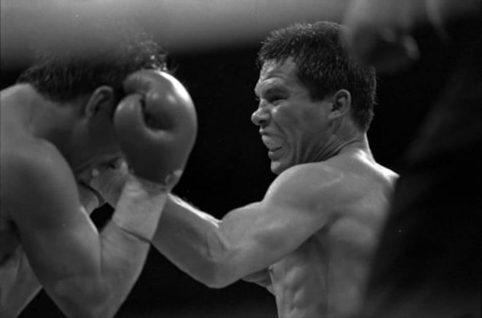 El día que Julio César Chávez llenó el Azteca