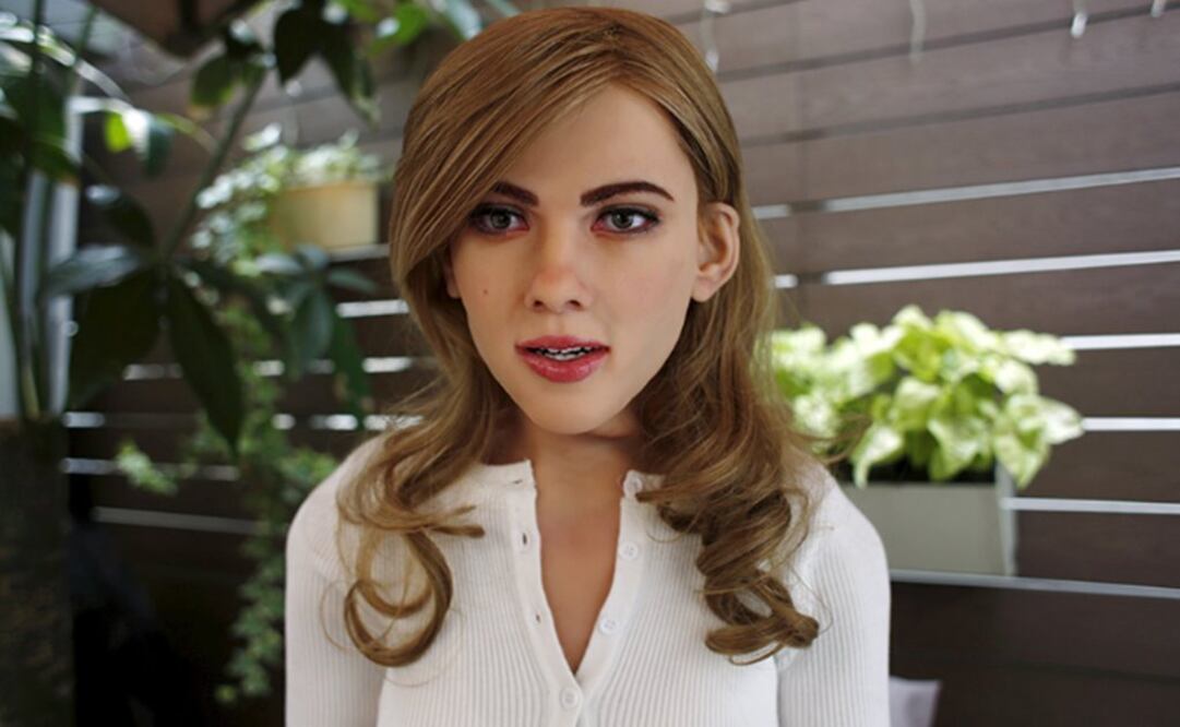 El robot puede mover sus piernas, brazos y dedos  FOTO: EL MERCURIO / GDA 