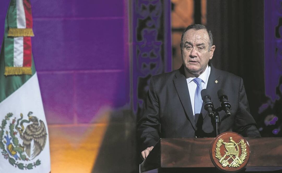 Presidente de Guatemala dice que Estados Unidos tiene planes de derrocarlo