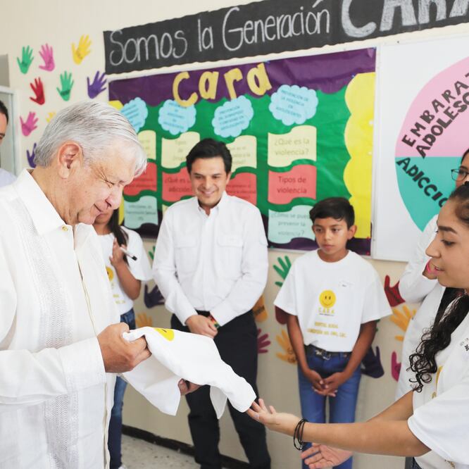 En su tercer día de gira por Zacatecas, el presidente Andrés Manuel López Obrador recorrió hospitales rurales para conocer su condición. PRESIDENCIA