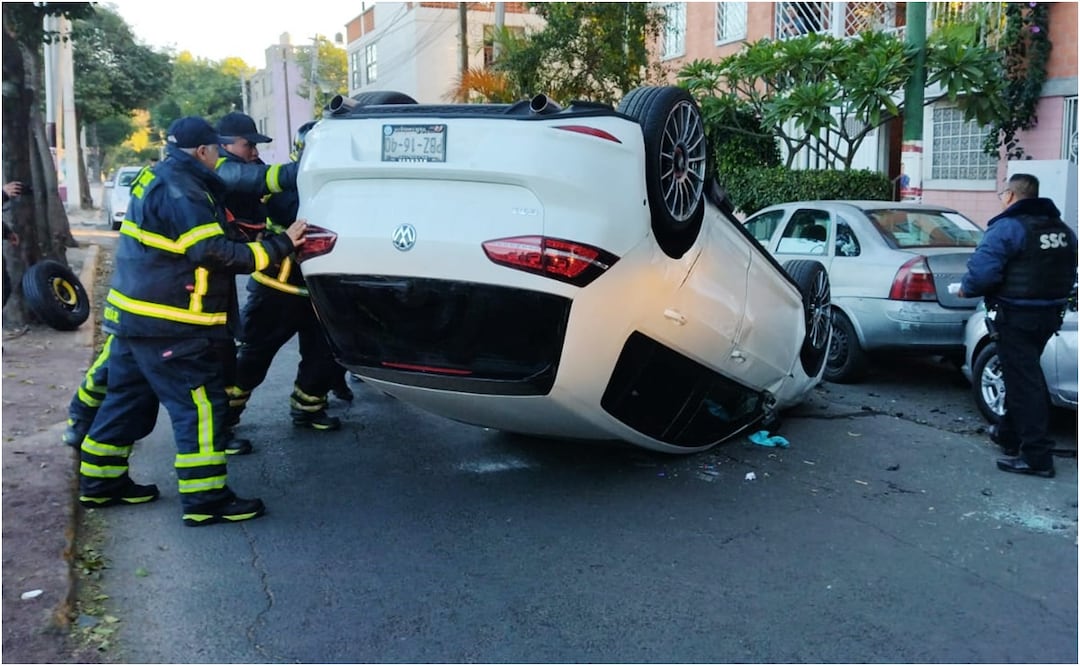 Volcadura V. Carranza. Foto: Especial