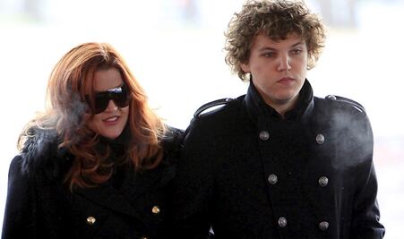 El cuerpo de Lisa Marie Presley descansará junto al de su hijo Benjamin Keough en Graceland