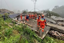 Deslave deja dos muertos y 10 desaparecidos en China; deslizamiento ocurre tras lluvias por el tifón Saudel