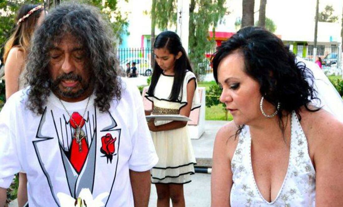 Javier Bátiz, se casó con Claudia Madrid durante el evento “Queremos a Bátiz!” , realizado previo al concierto gratuito que ofreció. FOTO: javierbatiz.com