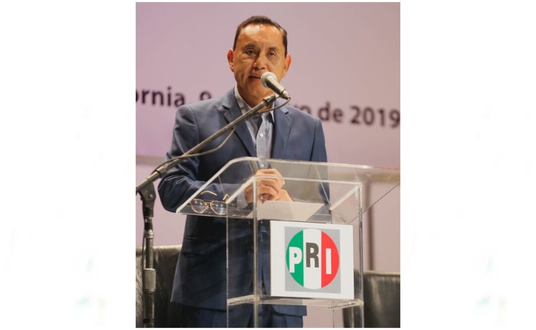 El candidato a la gubernatura de BC del PRI, Enrique Acosta