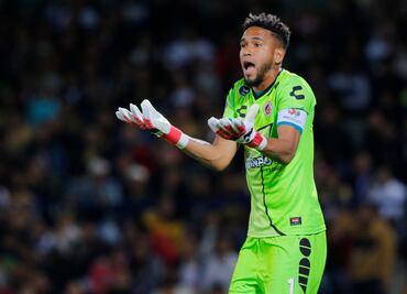 Pedro Gallese fue operado de la rodilla y espera participar en el Mundial