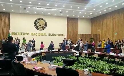 "¡Larga vida al INE!": Se despide Lorenzo Córdova del Consejo General