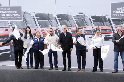 Regularizan 56% del transporte