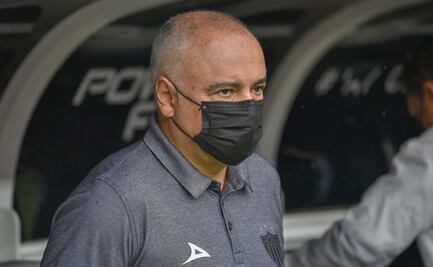 Memo Vázquez cuestiona: "¿Por qué repitieron el penalti?"