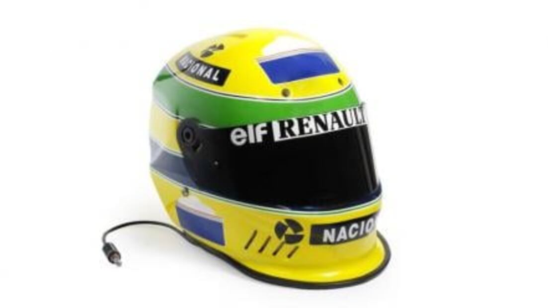 En subasta casco de Ayrton Senna