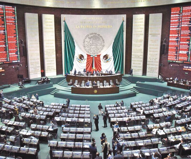 Diputados rechazaron en diciembre pasado una propuesta de reducción de recursos para partidos, por lo que se presentó otra. Foto: Archivo. EL UNIVERSAL