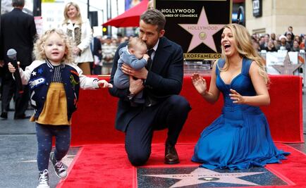 Ryan Reynolds devela estrella con su familia