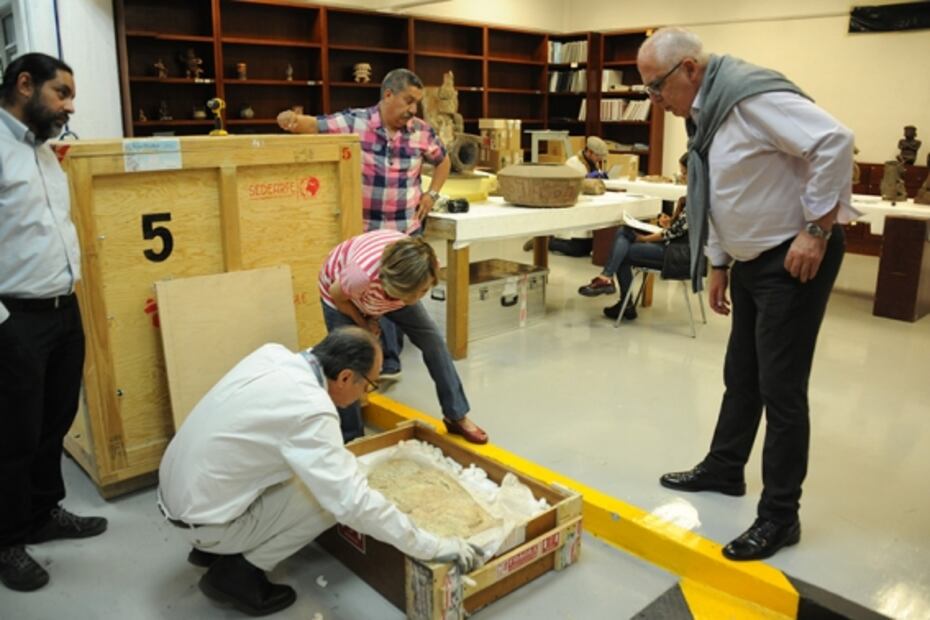 EU repatria a México fragmento de pieza prehispánica de Chiapas