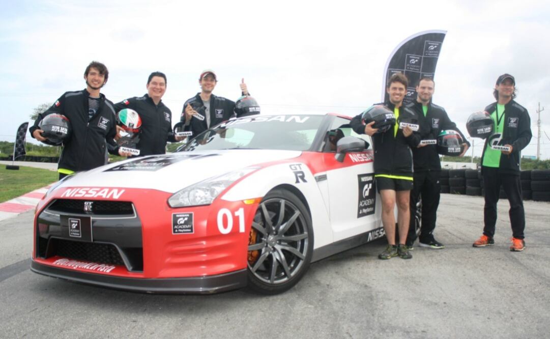 Finalistas de la Nissan GT Academy 2015