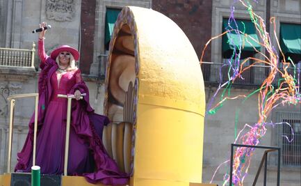 Cempasúchil, calaveras y playback en el desfile