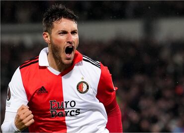 VIDEO: El increíble doblete de Santiago Giménez en el Clásico de los Países Bajos