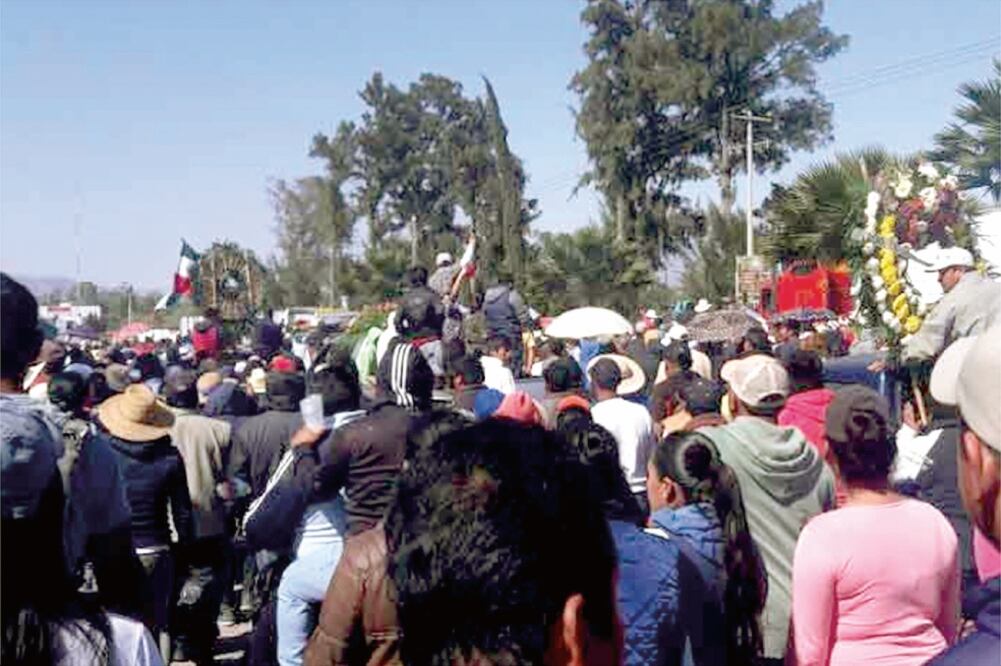 Los pobladores de Ixmiquilpan están enojados, lamentan que se haya perdido la vida de dos jóvenes, que luchaban por un país mejor. A ellos se les cortó la posibilidad de un México justo, pero el compromiso a su memoria es seguir la lucha (DINORATH MOTA)