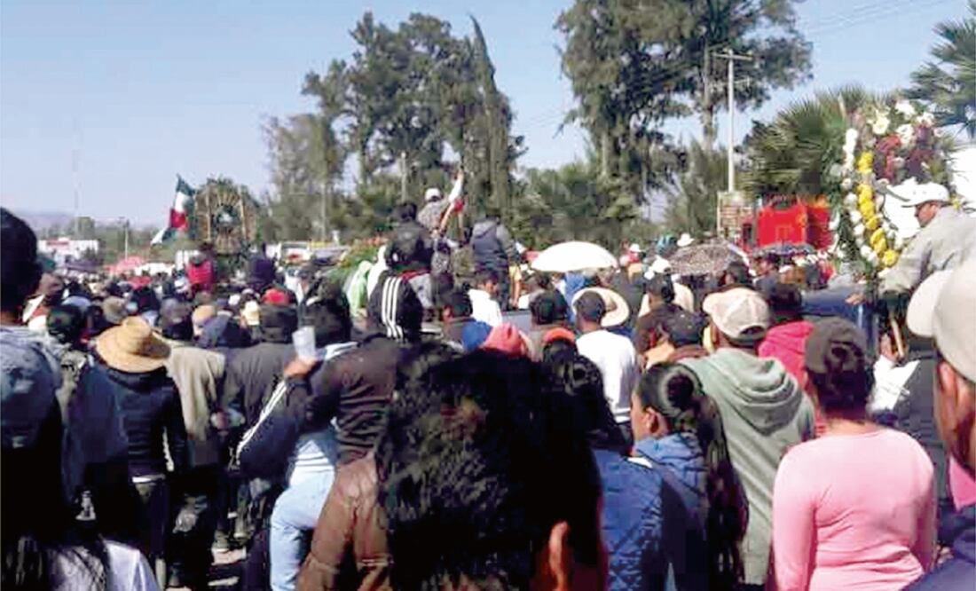 Los pobladores de Ixmiquilpan están enojados, lamentan que se haya perdido la vida de dos jóvenes, que luchaban por un país mejor. A ellos se les cortó la posibilidad de un México justo, pero el compromiso a su memoria es seguir la lucha (DINORATH MOTA)