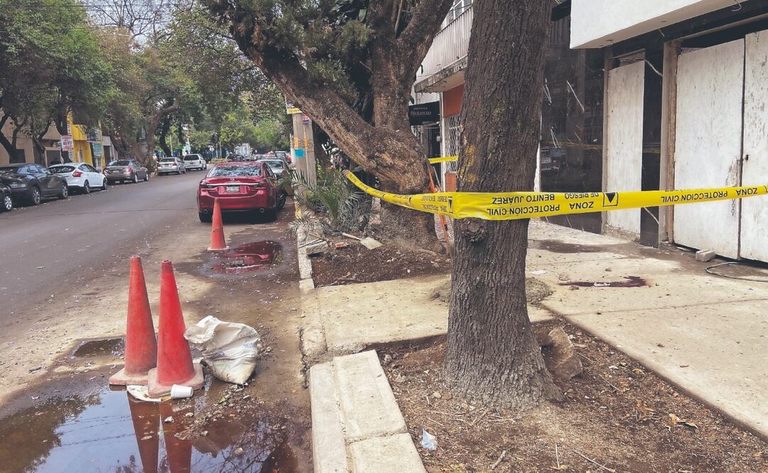 Resguardan zona donde asesinaron a un contratista. Foto: de Juan Carlos Williams. El Universal