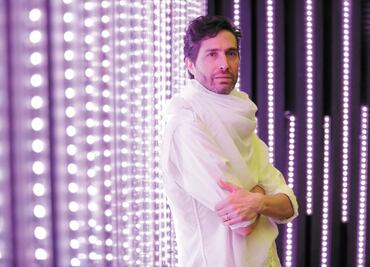 Benny Ibarra en su propio estilo