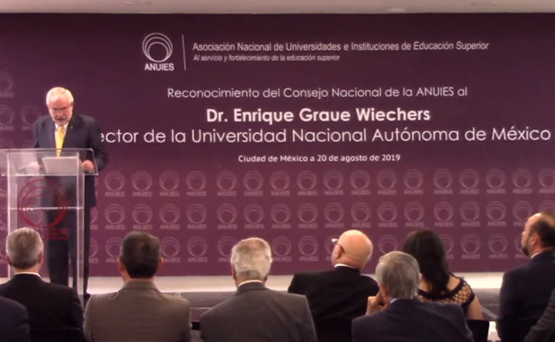 Enrique Graue recibió un reconocimiento del Consejo Nacional de la Asociación Nacional de Universidades e Instituciones de Educación Superior. Foto: Captura de pantalla