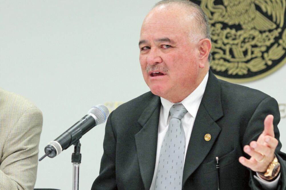 El senador panista Ernesto Ruffo dijo que representantes del PRD y de la sociedad civil atendieron la convocatoria a favor de la implementación de los sistemas anticorrupción (ARCHIVO EL UNIVERSAL)