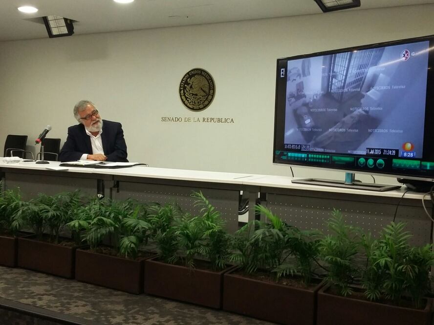 El senador Alejandro Encinas en conferencia de prensa (Yadín Xolalpa. EL UNIVERSAL)