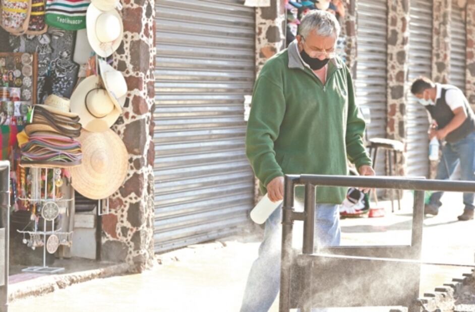 Retornan los turistas y la esperanza a Teotihuacan