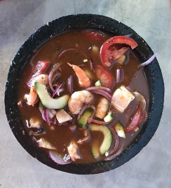 Come mariscos sinaloenses en la CDMX