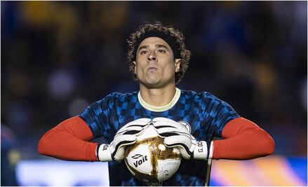 Regresar de Europa fue un alivio para Guillermo Ochoa
