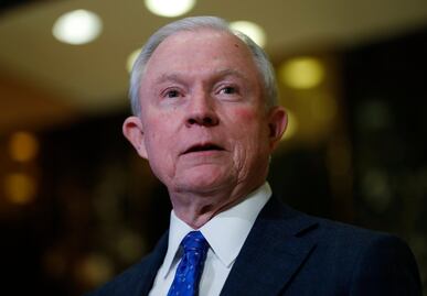 Perfil. Jeff Sessions, el "halcón" antiimigrante de Trump