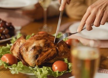 Cómo hacer pavo relleno para las cenas decembrinas