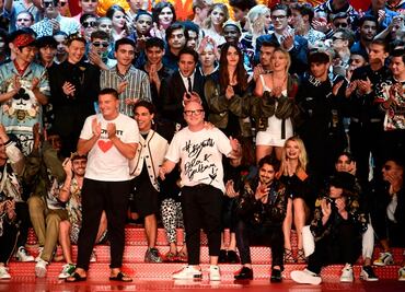 Miley Cyrus arremete contra Dolce & Gabbana y diseñadores contestan