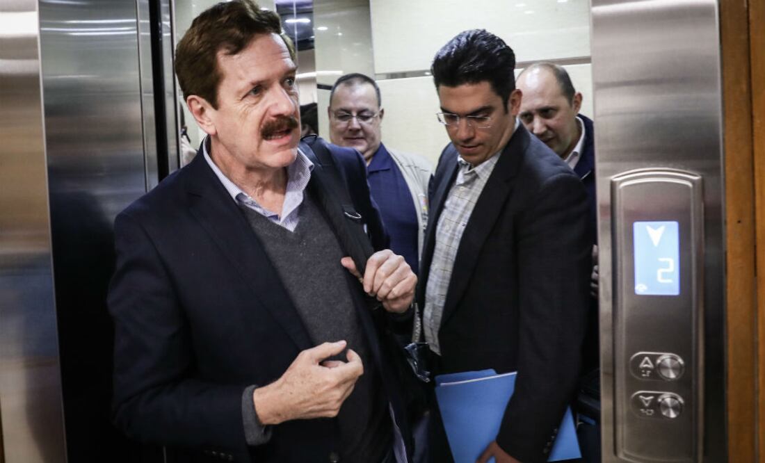 El blanquiazul que encabeza Juan Carlos Romero Hicks, erró al preguntar sobre el aumento en el precio de las gasolinas. FOTO: Juan Carlos Reyes | EL UNIVERSAL