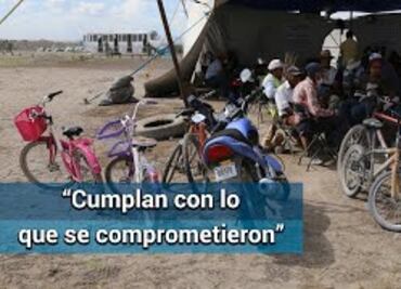 Resisten y exigen pago en Santa Lucía