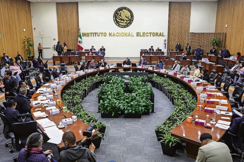 La consejera presidenta del INE reconoció que el proceso electoral va por buen camino y se atienden las necesidades en materia de seguridad de las candidaturas y los comicios en genera. Foto: Archivo / EL UNIVERSAL