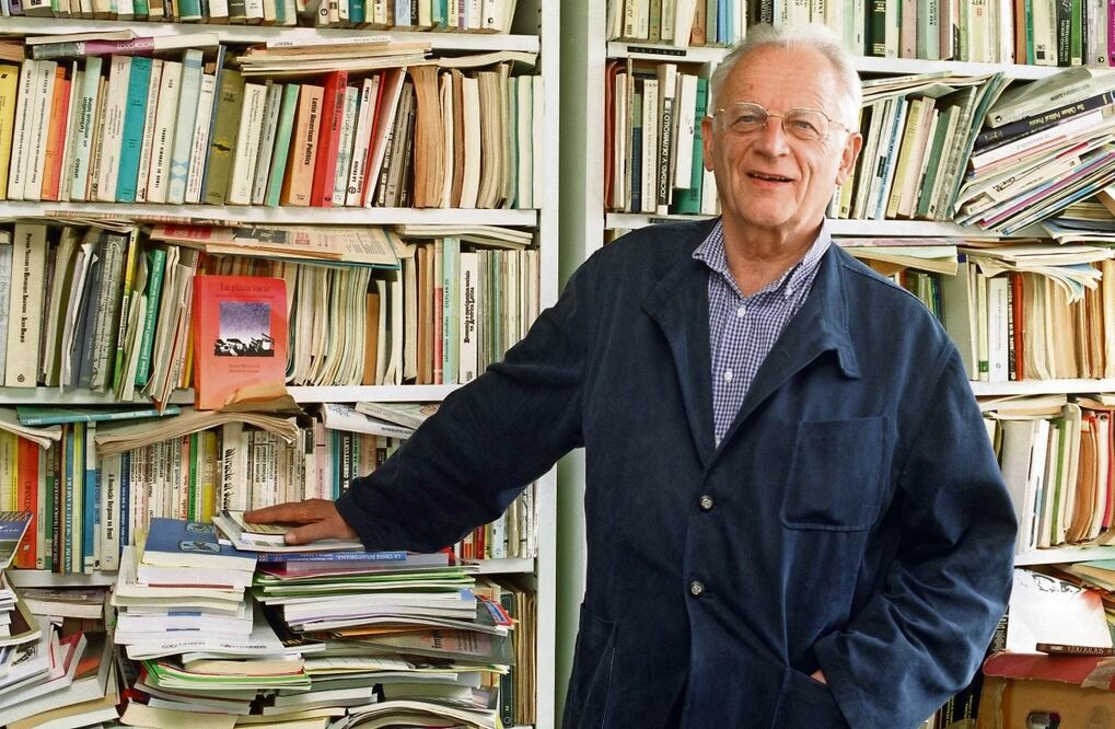 Alain Touraine, estudioso de movimientos sociales contemporáneos y de la sociedad postindustrial, murió a los 97 años de edad, Foto: AFP