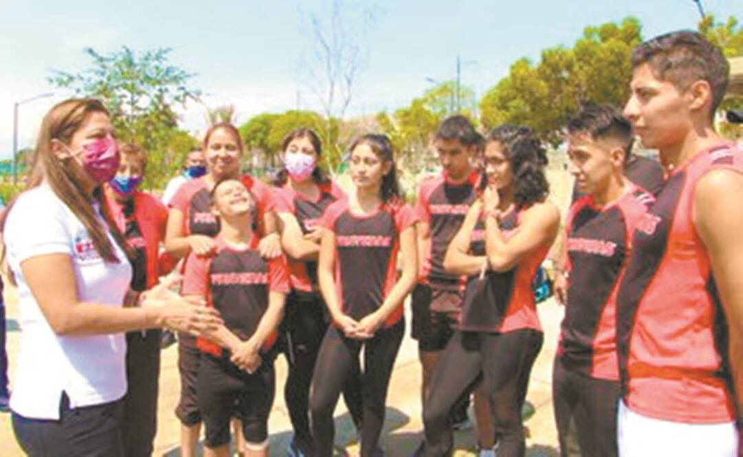 Evelyn Parra afirmó ante simpatizantes que implementará más seguridad en espacios públicos. Foto: Tomada de Twitter