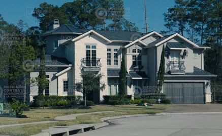 Casonas en Houston y vehículos de lujo; Loret exhibe la "austeridad" del hijo de AMLO en EU