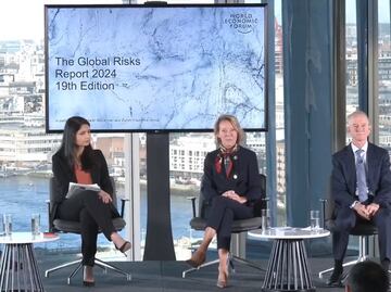 Desinformación, noticias falsas y eventos extremos climáticos, en el top de los riesgos mundiales: WEF