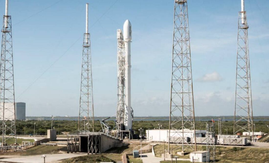 El cohete explotó en la plataforma cuando aterrizaba debido a que una de sus patas se dobló. Foto: SpaceX