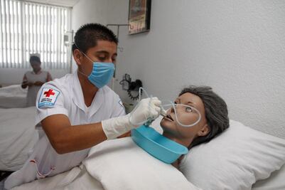 En México hay déficit de enfermeras, señala Cruz Roja