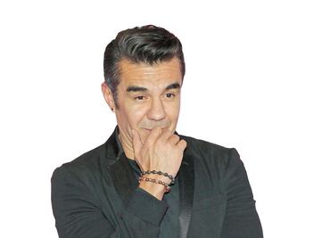 Adrián Uribe no quiere boda por ahora