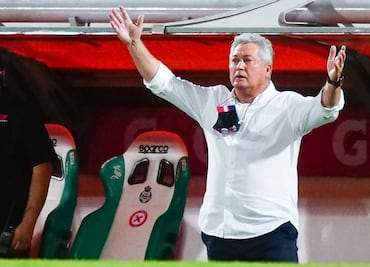 Vucetich inconforme con el empate de Chivas contra Santos