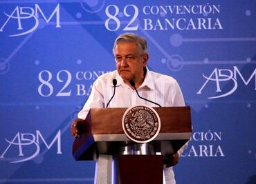 López Obrador promete a los banqueros que no regulará las comisiones