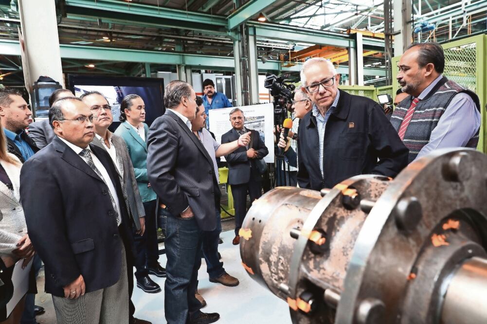 El director del Metro, Jorge Gaviño, afirmó que con esta inversión se busca disminuir las fallas en las Líneas del Metro. Actualmente hay una falla cada 3 mil 500 kilómetros recorridos y se buscará que sea cada 7 mil kilómetros, informan. (JUAN REYES)