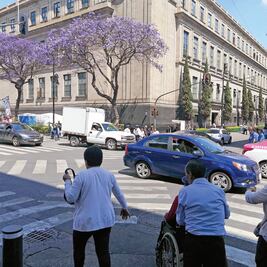 Peatones desconfían de cruce diagonal en el Centro Histórico