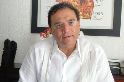 Incumplieron acuerdos; me traicionaron: Robles