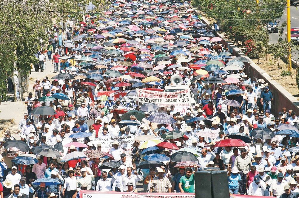 En junio pasado el gobierno federal rompió la comunicación con los maestros, quienes amagaron con no iniciar el ciclo escolar (ARCHIVO EL UNIVERSAL)