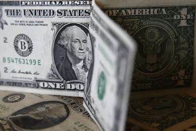 Dólar llega a los $20.74, máximo histórico por Trump
